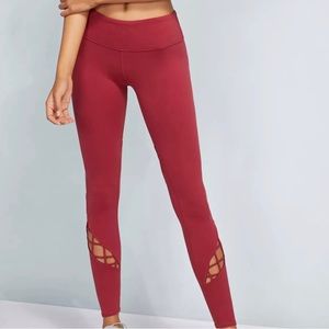 Entwine leggings